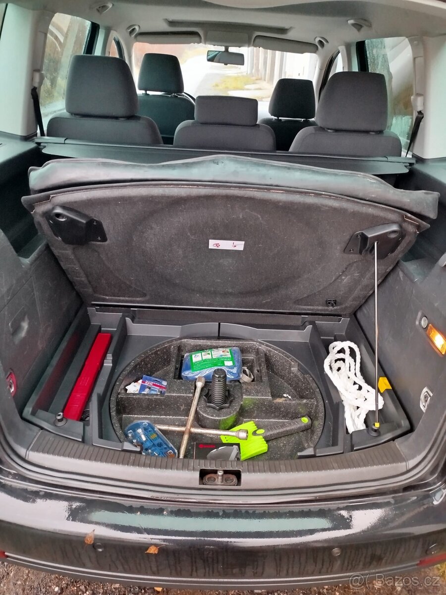 Volkswagen Touran 2.0TDI - 6