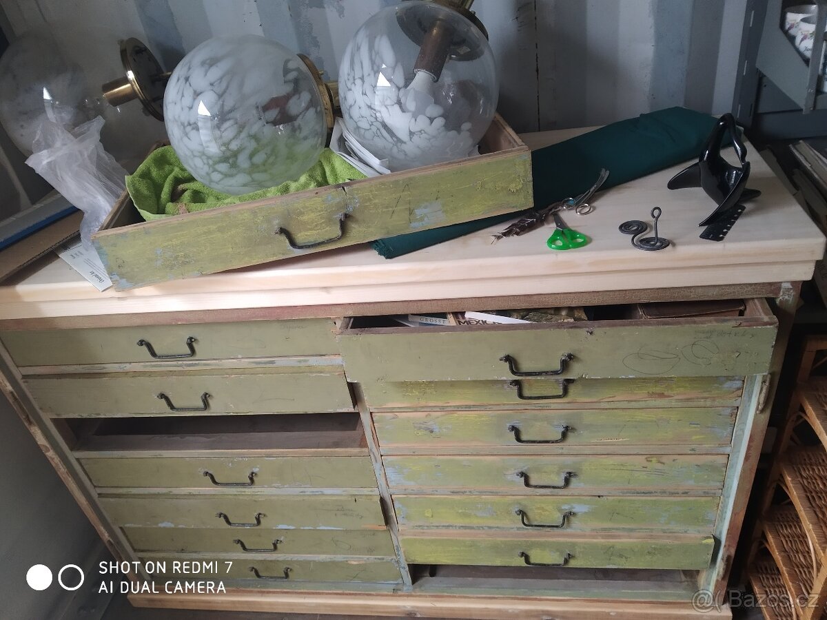 Starožitná zásuvková komoda - 6