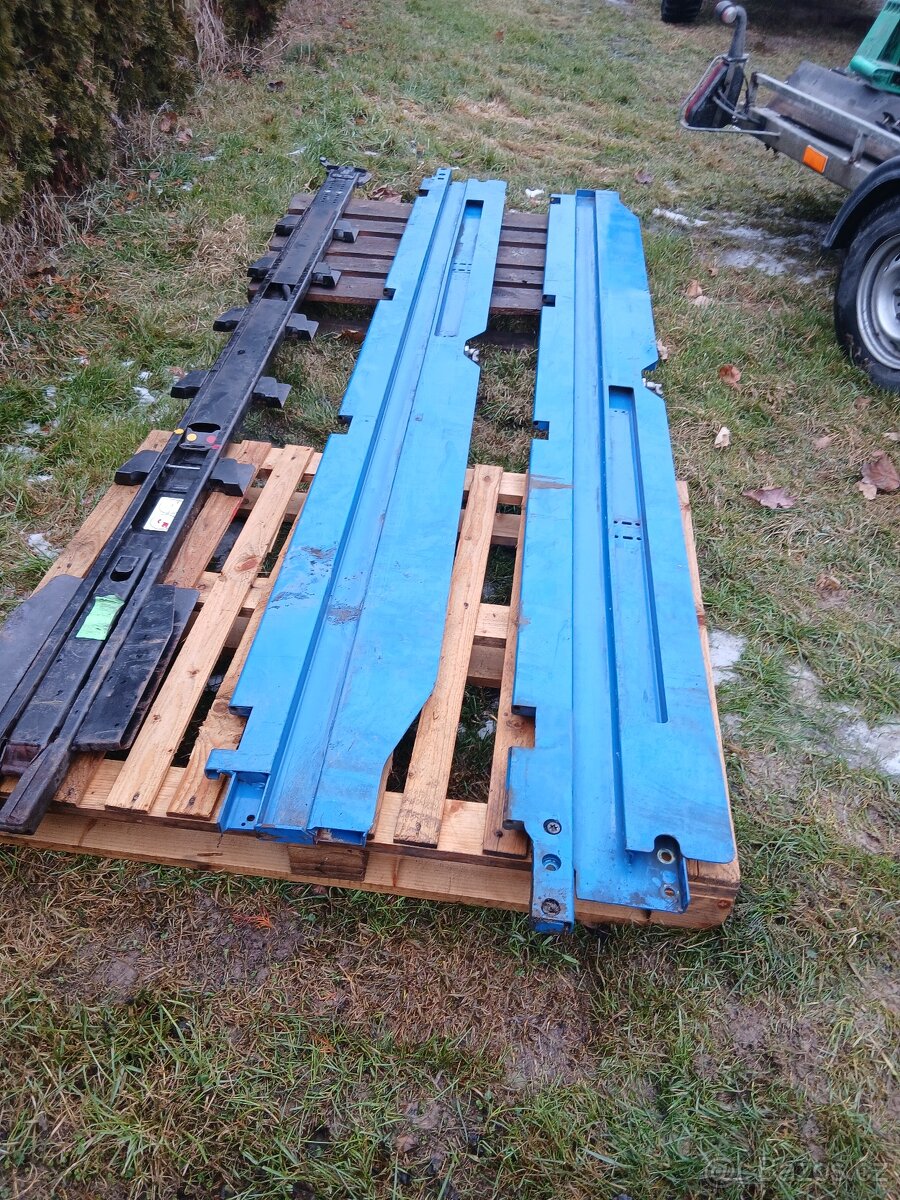 Plachty, Vráta, sloupky, shrnovací střecha - 6