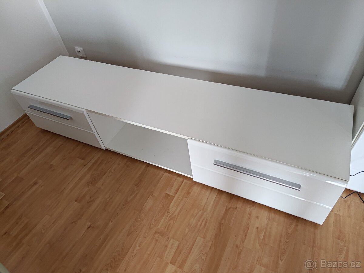 Prodám obývací stěnu + televizní stolek - 6