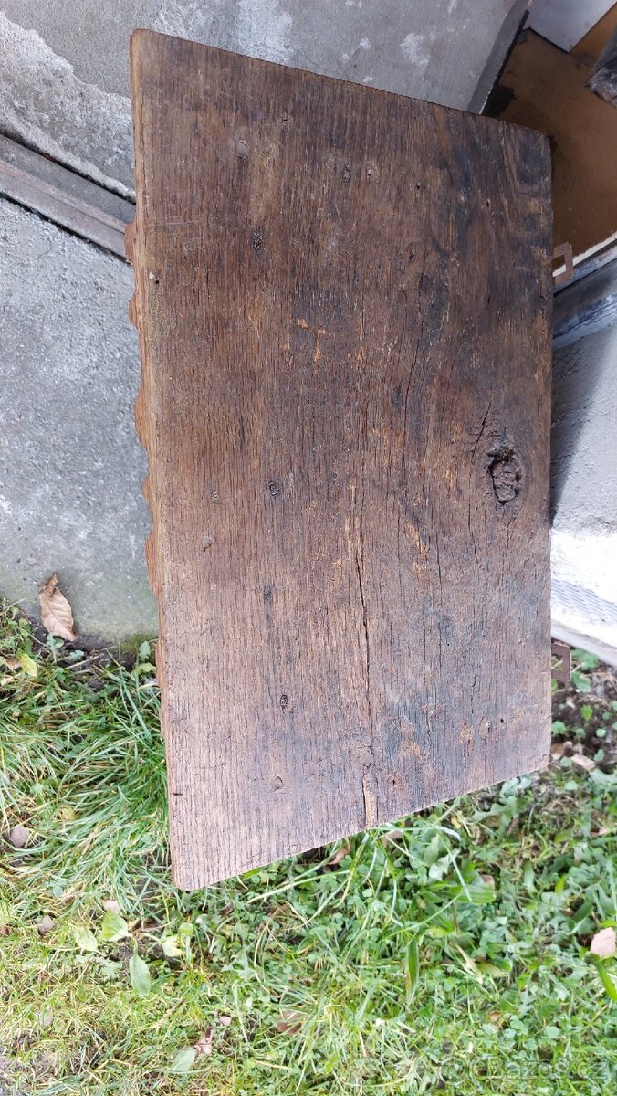 Polička starodávná - 6