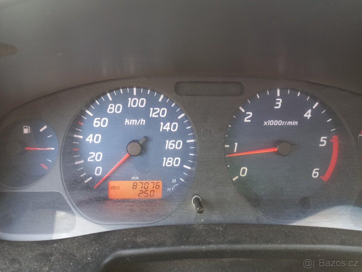 Nissan navara d22 valník - 6