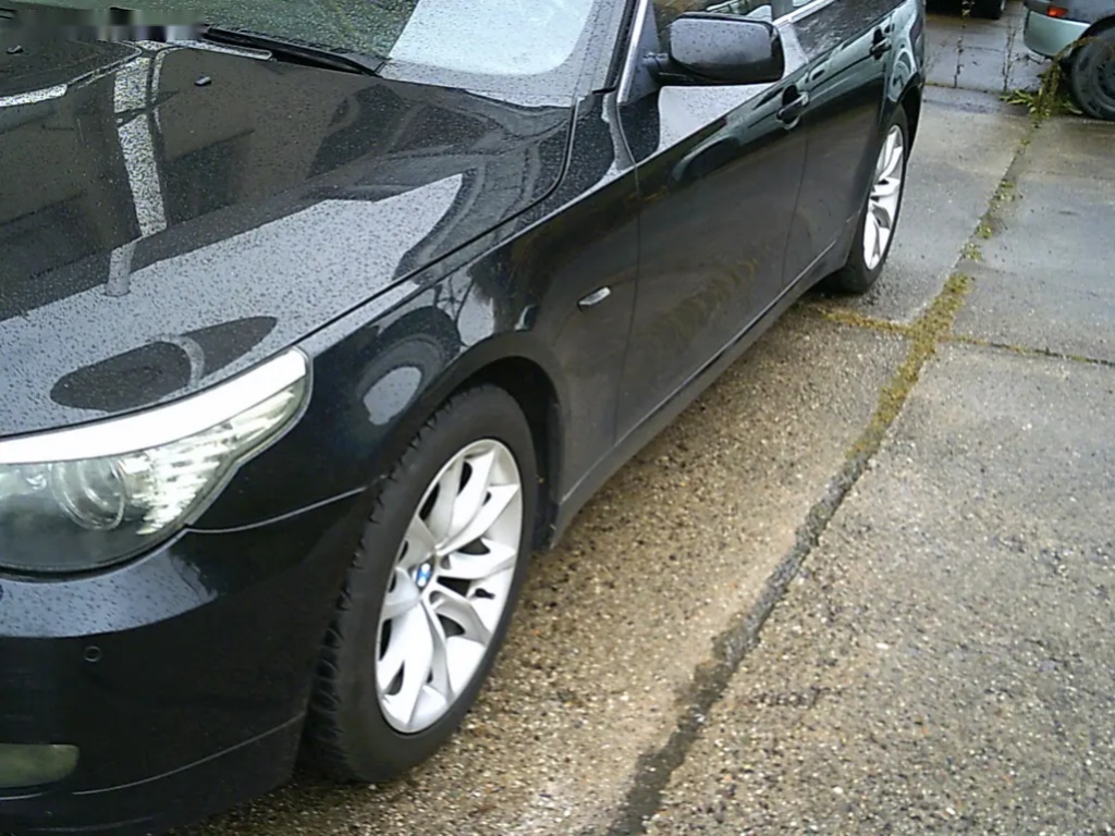 BMW Řada 5, 523i - 6