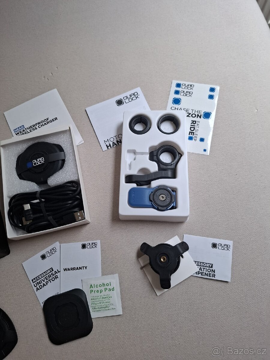 Quad Lock mix držáky, samolepky - 6