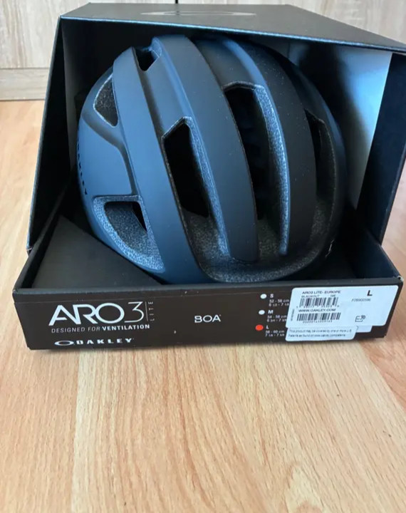 Oakley helma na kolo - 6