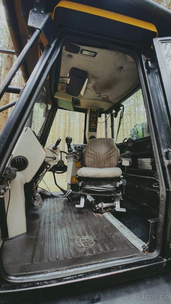 Lesní traktor JCB Fastrac - 6