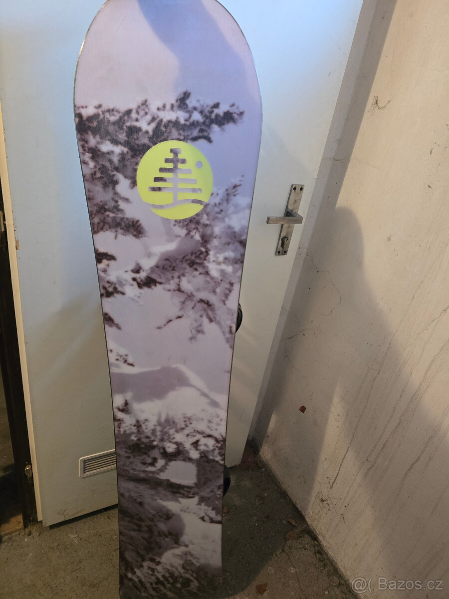 Snowboard a vázání Burton - 6