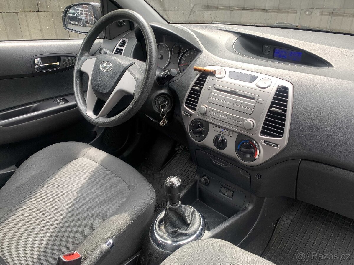 Hyundai i20 1.25 57 kW TAŽNÉ Z. r.v. 2012 - 6