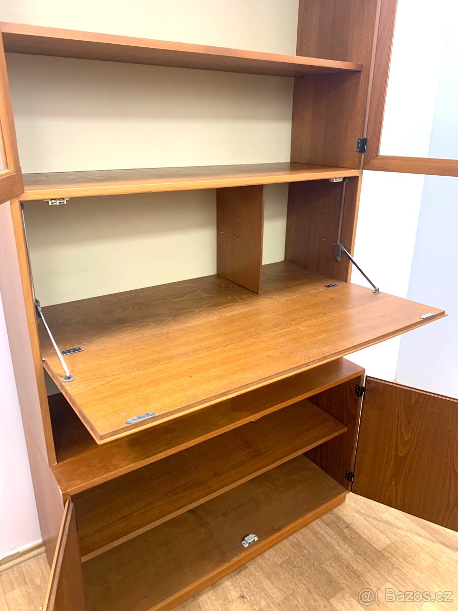 Retro komoda Dřevotvar 70. léta — - 6