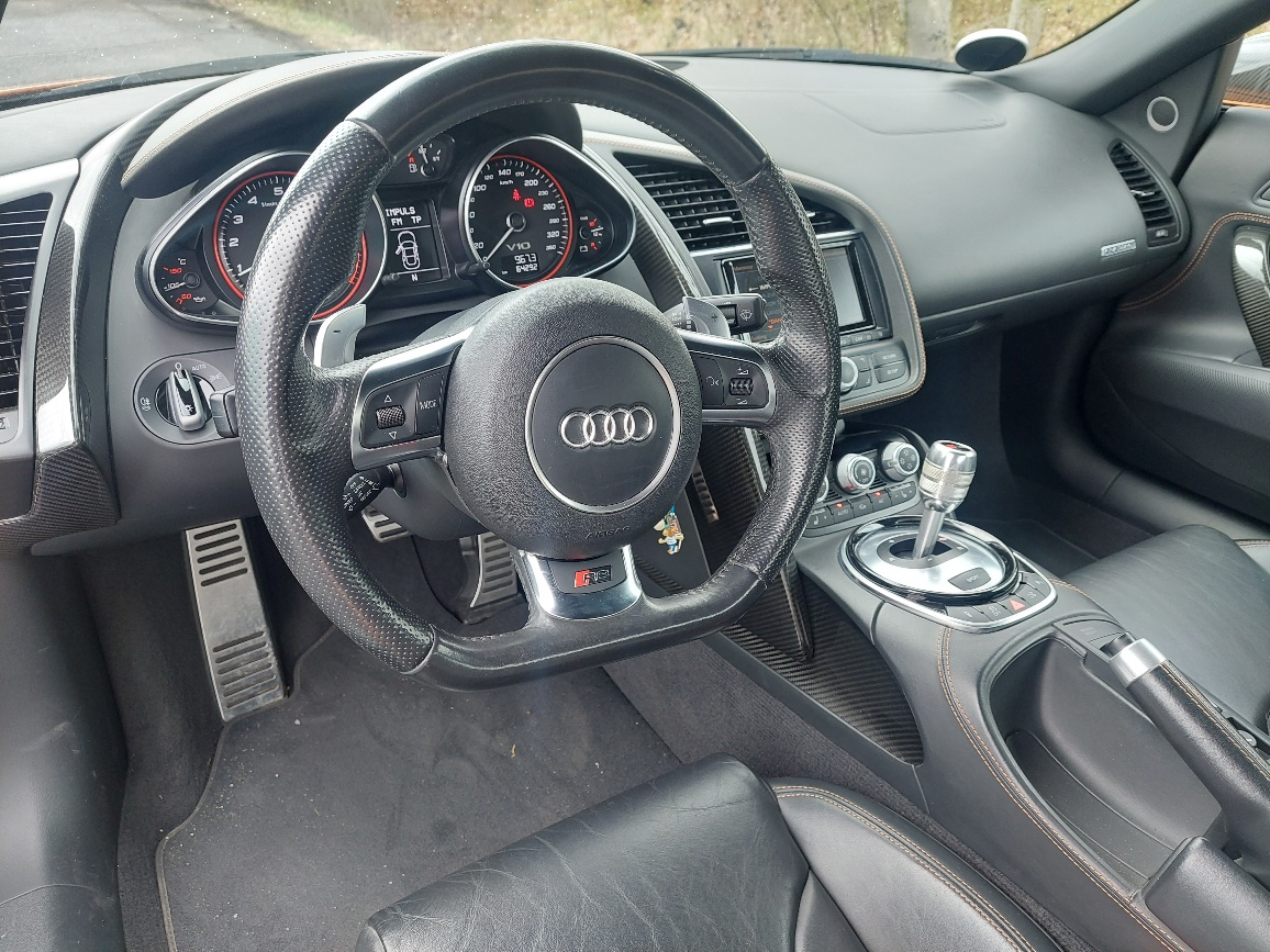 Audi R8 Spyder V10 carbon / keramik/ odpočet - 6