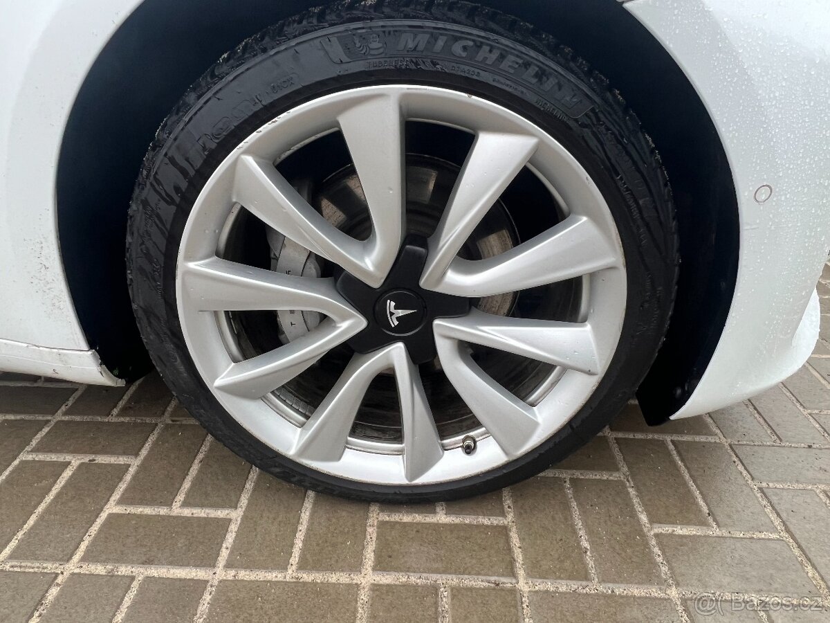 Tesla Model 3 Long Range 2019 - 6