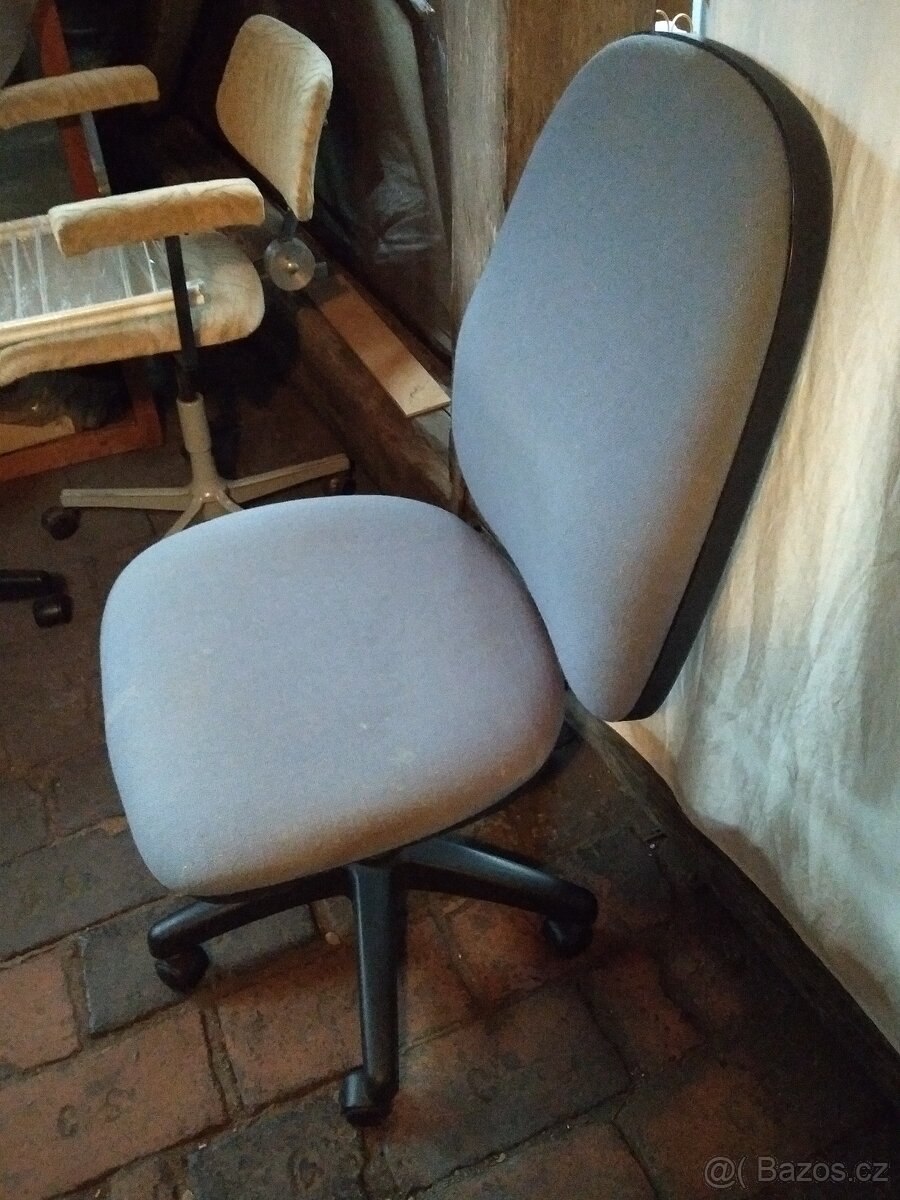 Prodám 3 druhy kancelářských židlí - 6