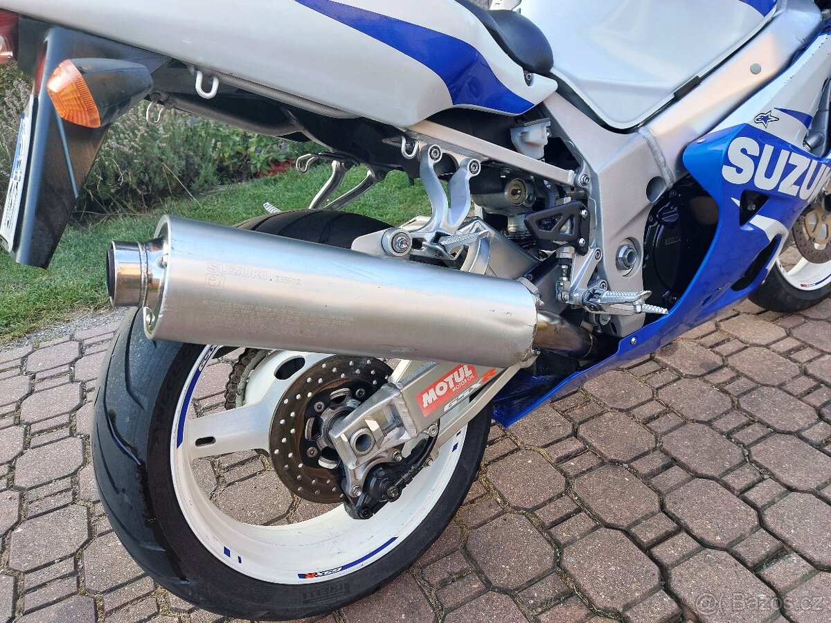 Suzuki GSXR 750 - 04/2002 - 6