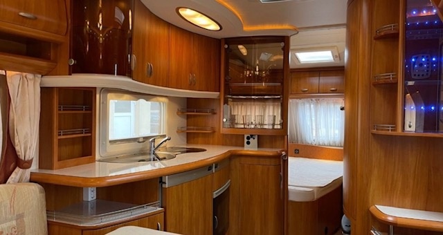 Karavan Hobby Exellent 540UFE - 6