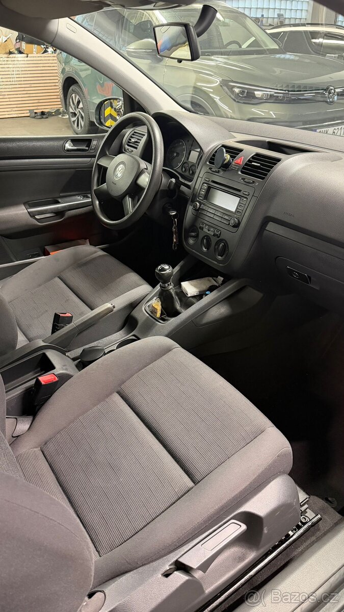 VW Golf 5 1.4 MPI - 6