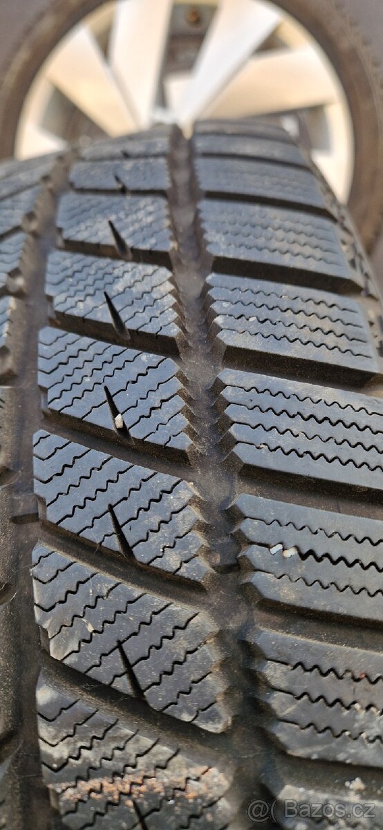 5x112 vw golf 8 R17 +❄️ zimní pneu ZÁNOVNÍ STAV - 6