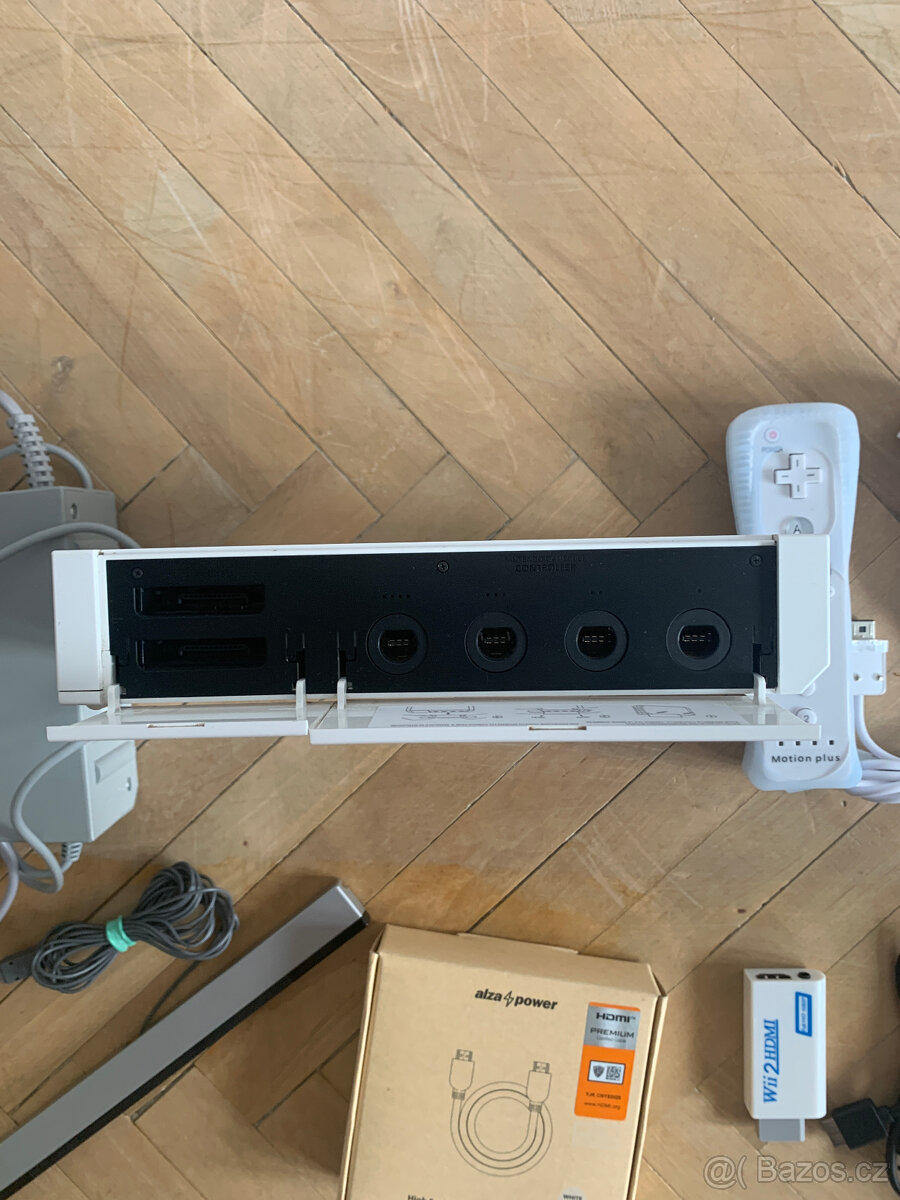 Nintendo Wii - 2 ovladače - 300G HDD - (prodej sbírky) - 6
