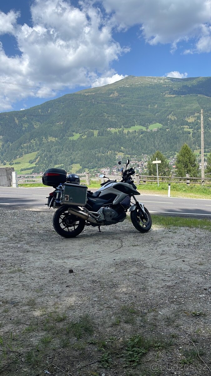 Honda NC700X - 6