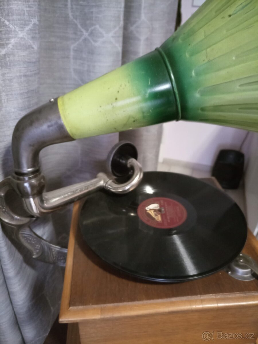 Gramofon s troubou - 6