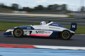 Závodní Formule Renault Campus - 6