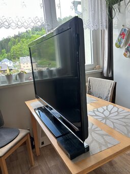TV Samsung + set-top box Strong - 6