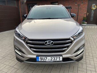 HYUNDAI TUCSON /42TKM / 2.0 CRDI 16V /1.MAJ. / TOP - 6