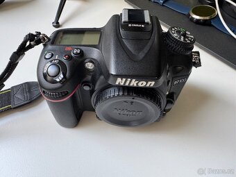Zrcadlovka Nikon D7100 TOP stav + Taška a SD karta 32GB - 6