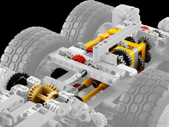 LEGO 42114 Technic 6x6 kloubový sklápěč Volvo - 6
