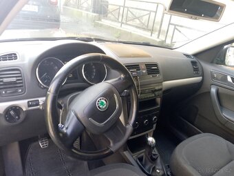 Prodám škoda Yeti 1.2 TSI 77 kW rok 2010 - 6