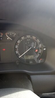 Prodám pěknou Škodu Octavia 1.6i benzin - 6