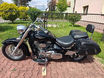 Suzuki C 800 VL 800 Intruder - 6