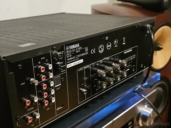Zesilovač receiver YAMAHA - 6