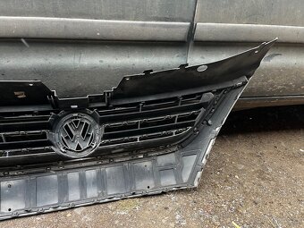 Přední maska / mřížka do nárazníku  VW Passat CC - 6
