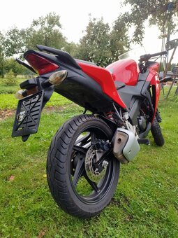 Honda CBR 125r - 6