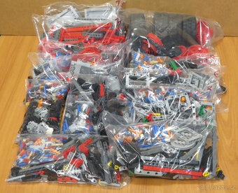 Lego Technic 42082 Terénní jeřáb - 6