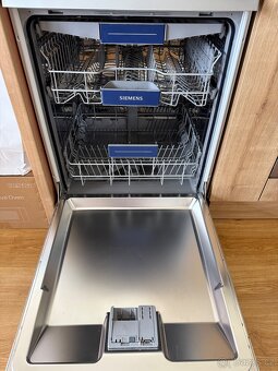 Volně stojící myčka Siemens iQ300 60cm nerez - 6