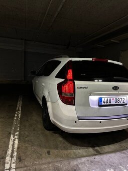 Kia ceed 1.6crdi 85kw 2011 - 6