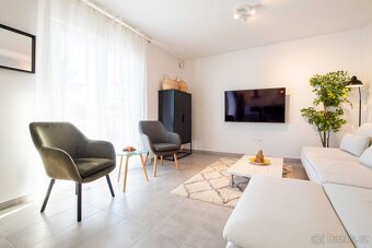 Moderní apartmány u moře, Rogoznica – prodej. Vzdálenost od - 6