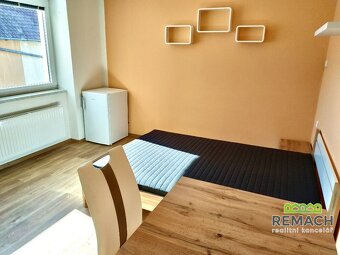 Pronájem, Pokoj, 22m2 - Kunovice, ev.č. 03194 - 6