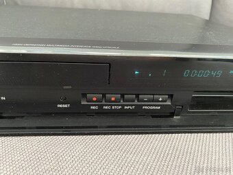 DVD / HDD rekordér Sony RDR-DC105 - 6