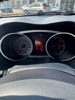 Peugeot 4007, 2,2HDi 115 kW, 4x4 - 6