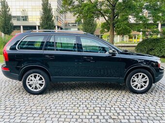 Volvo XC90 2.4D5 136KW 4x4 AUTOMAT NAVI SENZORY SERVISKA - 6