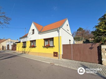 Prodej rodinného domu 3+1 + příslušenství v klidné části Mir - 6