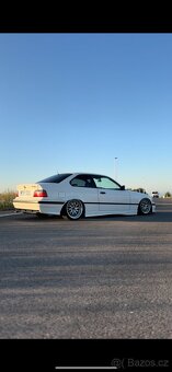 BMW E36 coupe 318is - 6