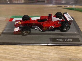 Prodám zbírku formulí f1 - 6