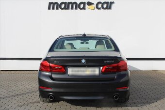 BMW Řada 5 530d xDrive 195kW HEAD UP ČR (2018) - 6