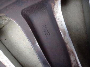 Prodám Ford Alu kola - 6