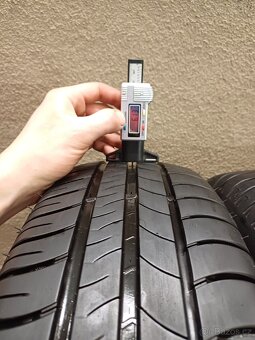LETNÍ pneu Michelin/Kumho 185/60/r15 2+2ks - 6