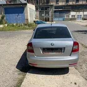 Škoda Octavia 1.6 TDI 2011 77kw - 6