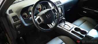 Dodge Challenger 5.7 V8 - 6